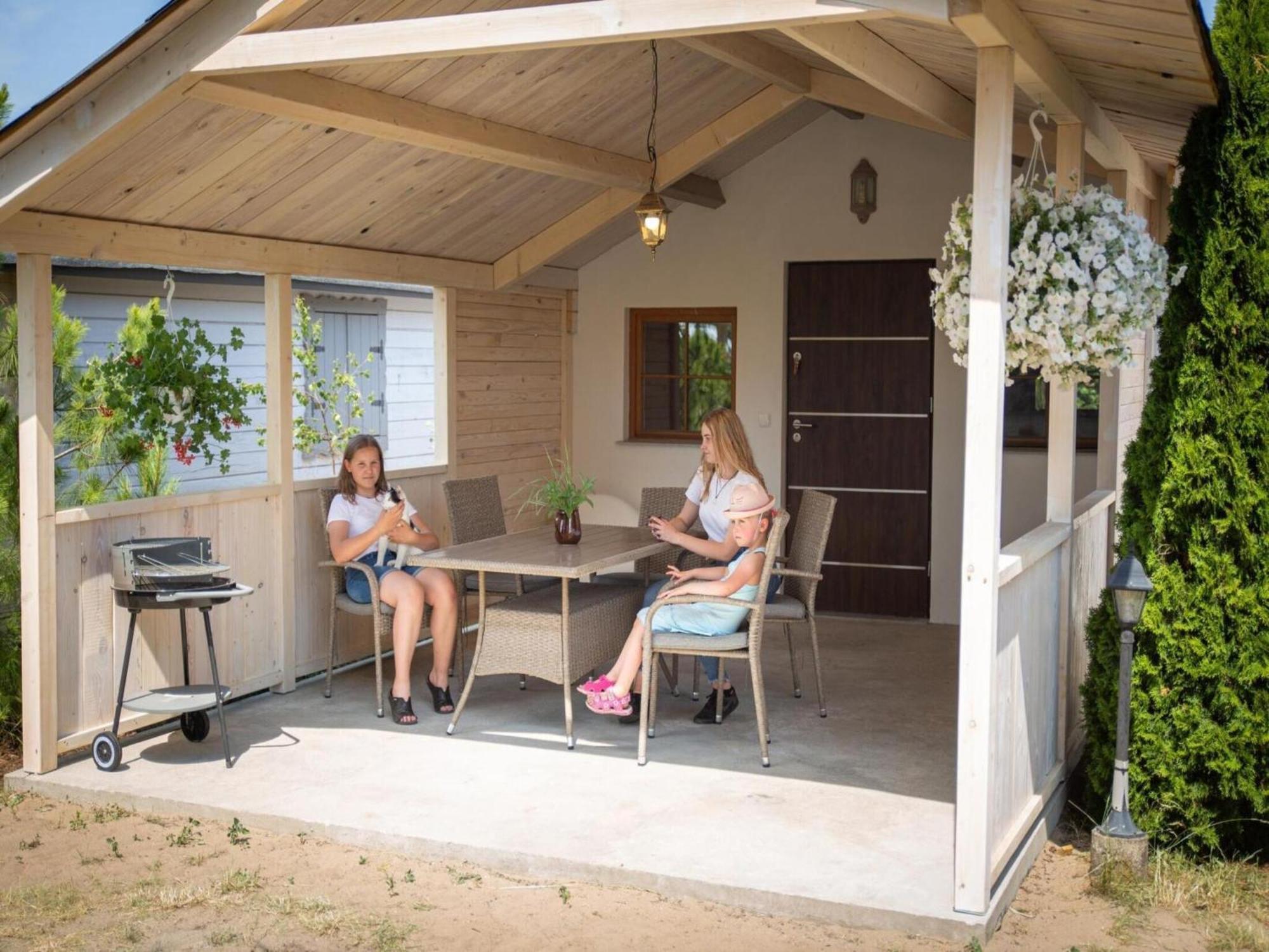 Bungalow In Miedzyzdroje With A Terrace Exterior photo